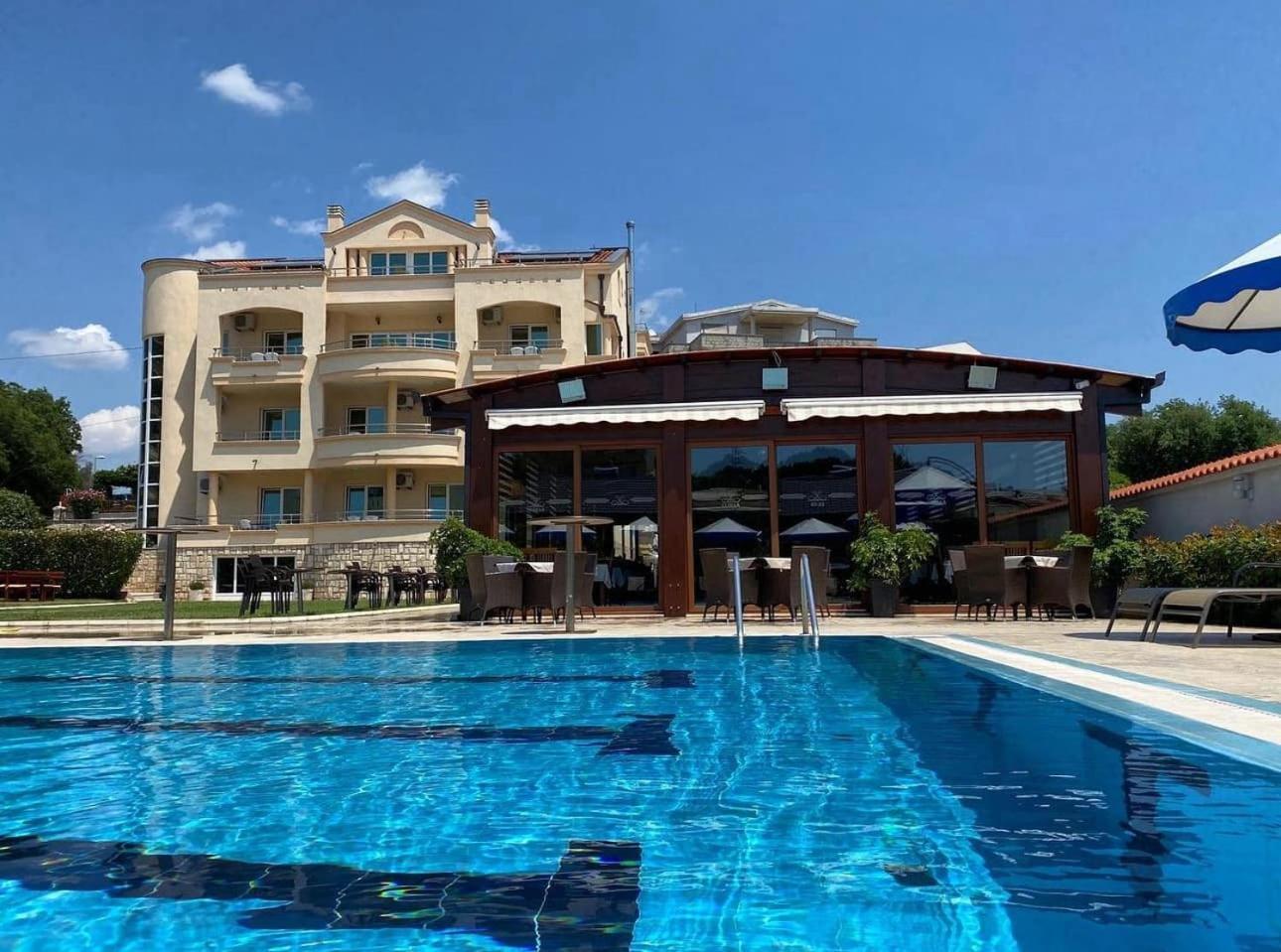 Apart Hotel Llolla Ulcinj Exterior foto