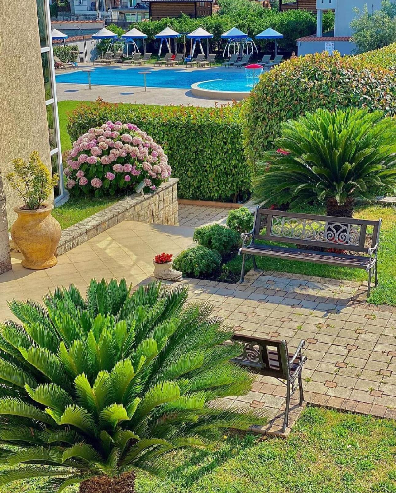 Apart Hotel Llolla Ulcinj Exterior foto