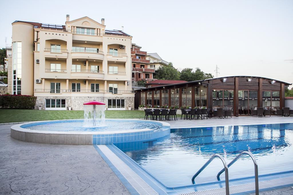 Apart Hotel Llolla Ulcinj Exterior foto